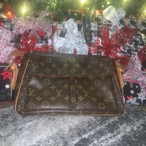 Louis Vuitton Viva Cite GM Browns Monogram
